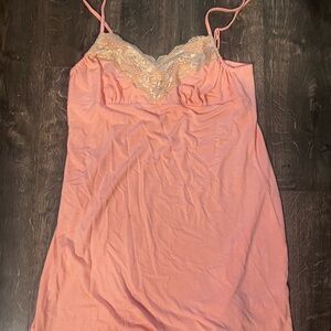 Chic Pink Lace Trim Chemise